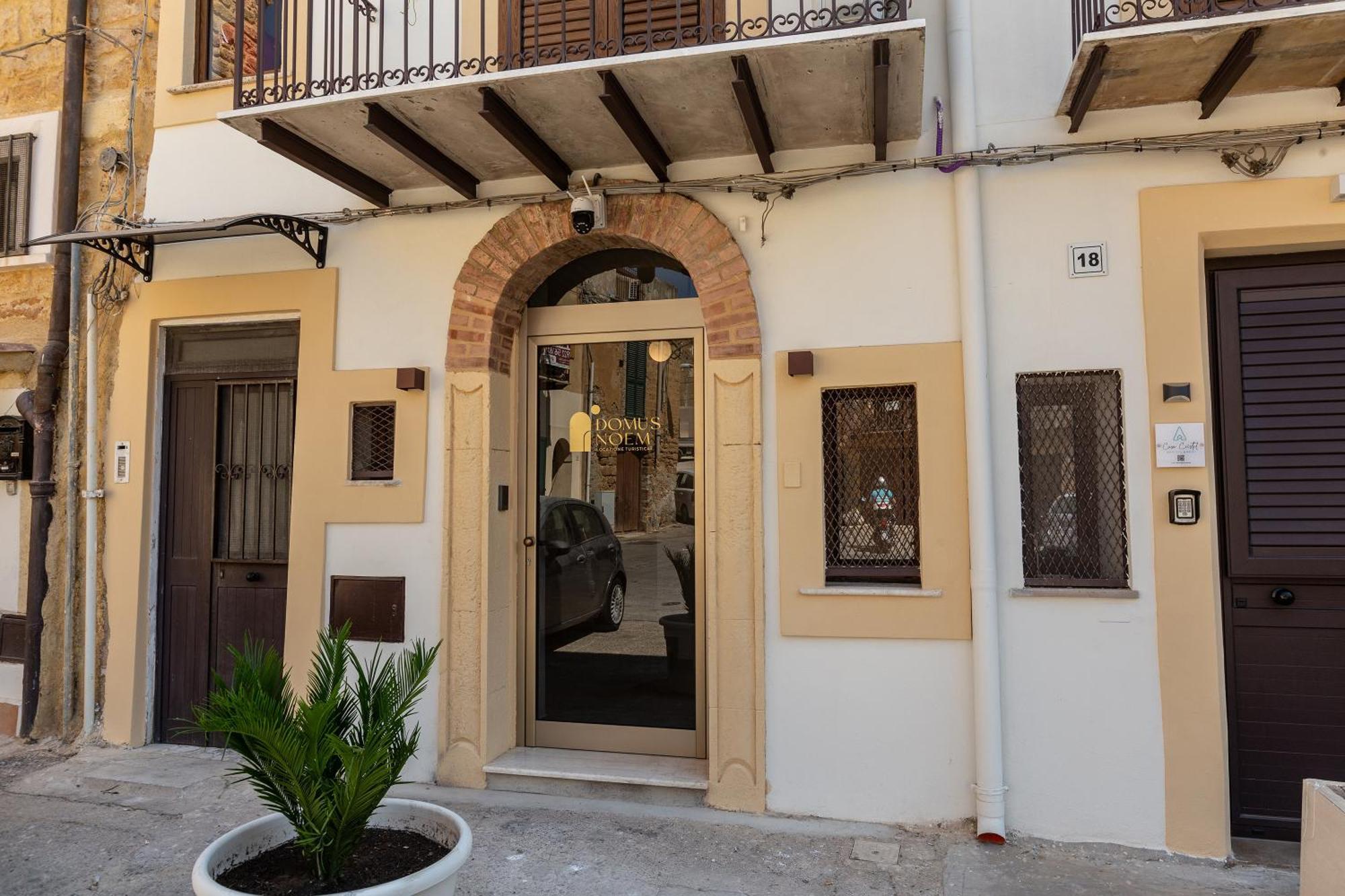 Hotel Domus Noem - Locazione Turistica Agrigent Exterior foto